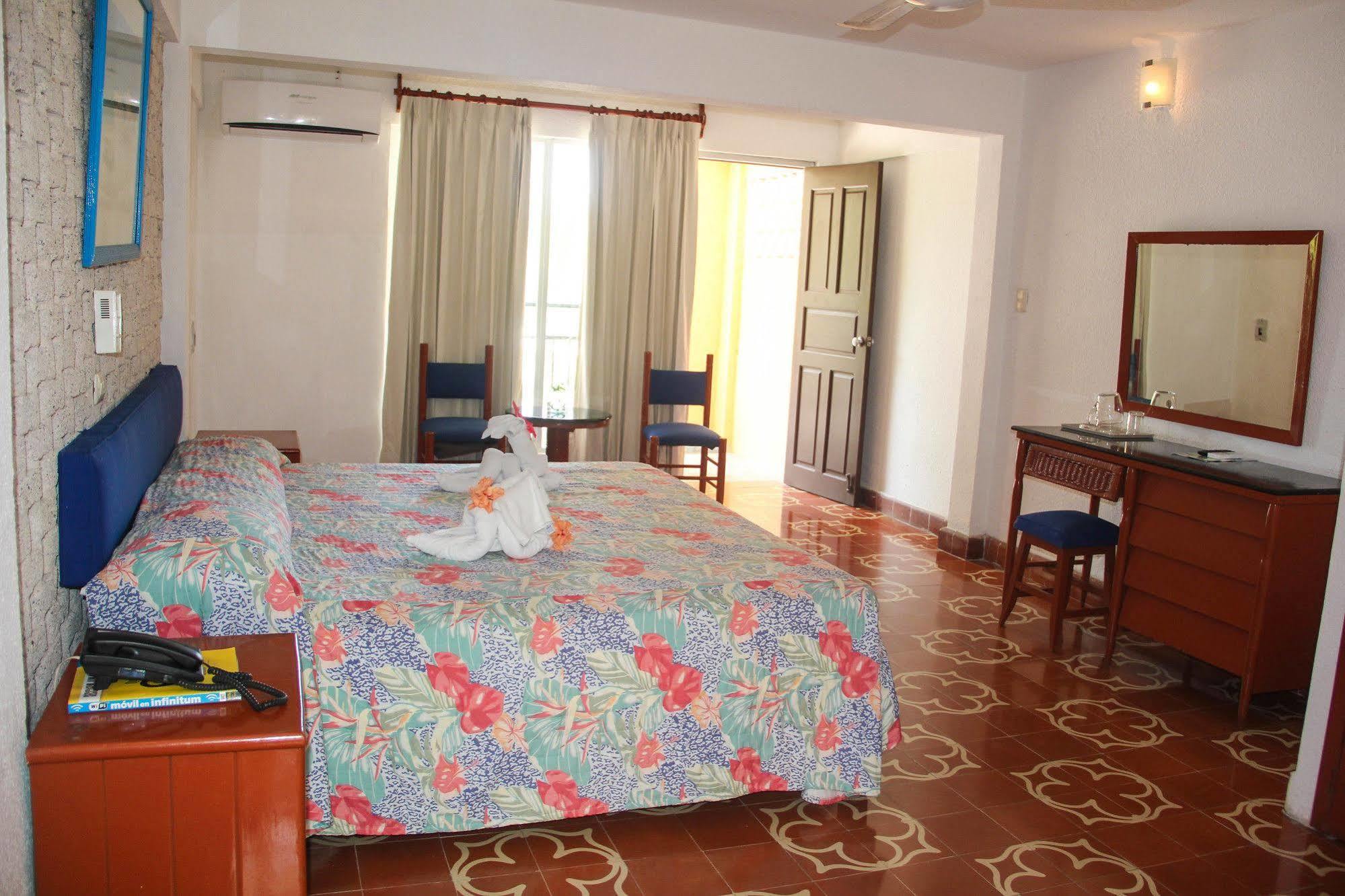 Hotel Posada Del Mar Isla Mujeres Exterior photo
